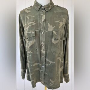 Sanctuary Women’s Camo Boyfriend Fit Button Up Shirt Size XS